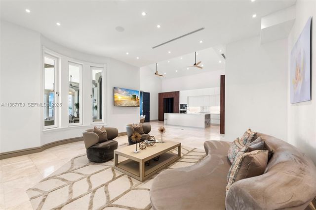 432 S Hibiscus Drive, Miami Beach, FL 33139