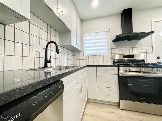 591 Hemlock Drive, Euclid, OH 44132