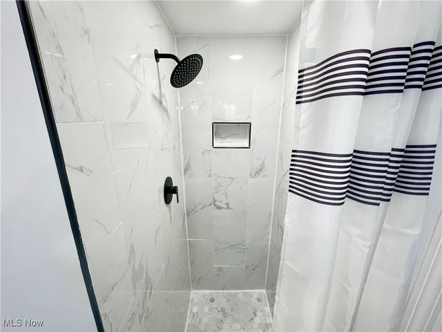 591 Hemlock Drive, Euclid, OH 44132