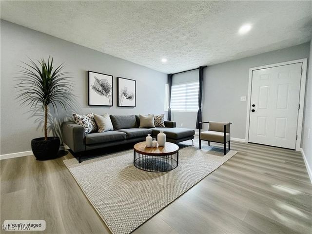 591 Hemlock Drive, Euclid, OH 44132