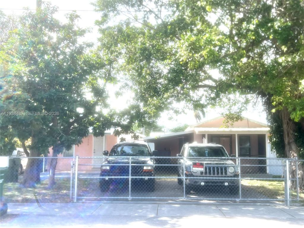 616 SW 8th 620, Homestead, FL 33030