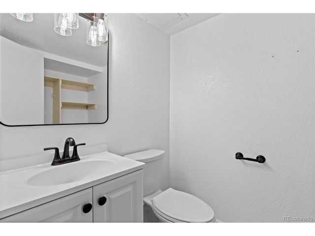 37 Evergreen St, Broomfield, CO 80020