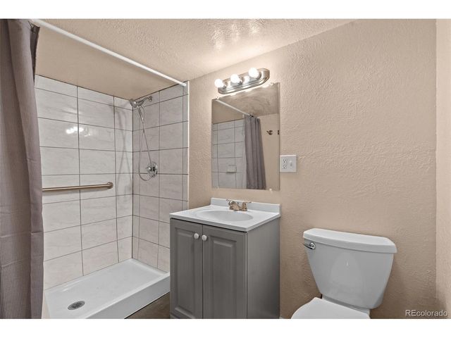 37 Evergreen St, Broomfield, CO 80020