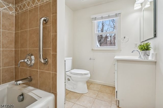 21 Hooper Ave, West Orange Twp., NJ 07052