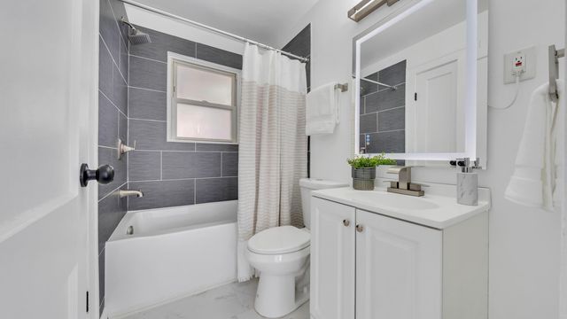 1511 Hanover AVE, Roanoke, VA 24017