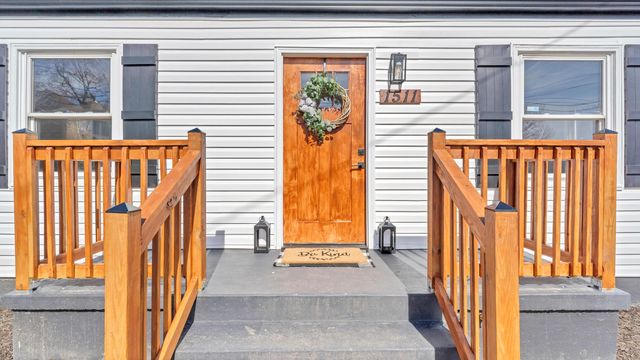 1511 Hanover AVE, Roanoke, VA 24017