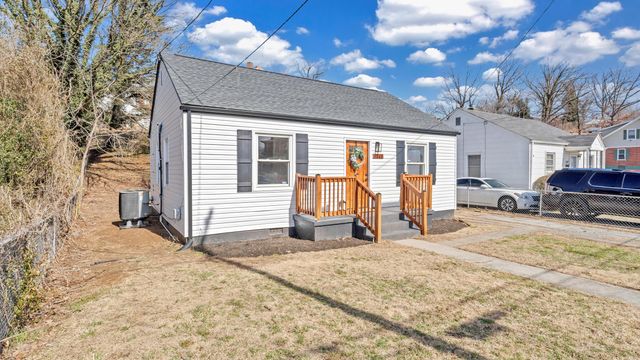 1511 Hanover AVE, Roanoke, VA 24017