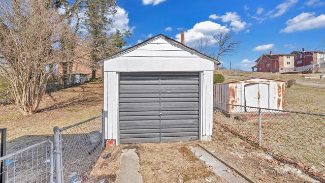 1511 Hanover AVE, Roanoke, VA 24017