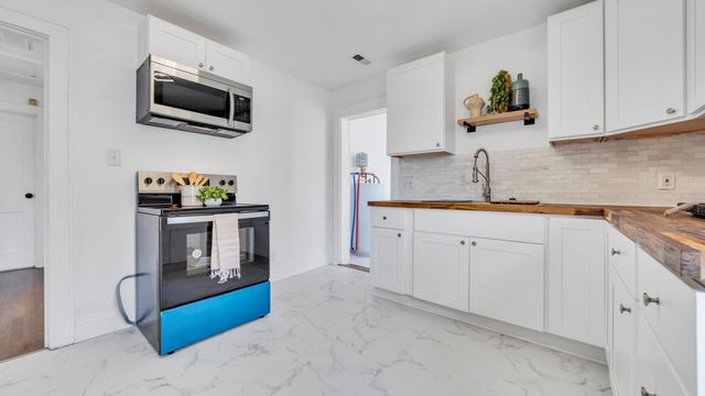 1511 Hanover AVE, Roanoke, VA 24017