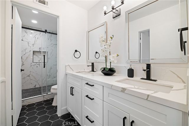 2231 Pacific A1, Costa Mesa, CA 92627