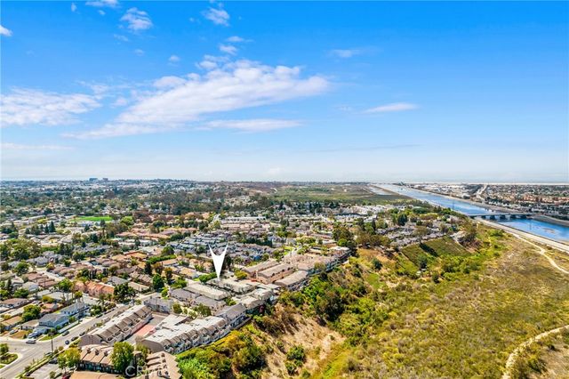 2231 Pacific A1, Costa Mesa, CA 92627