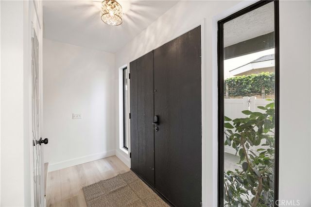 2231 Pacific A1, Costa Mesa, CA 92627