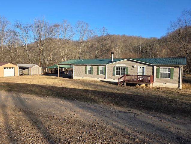 230 Lowery Cemetery Rd, Cumberland City, TN 37050