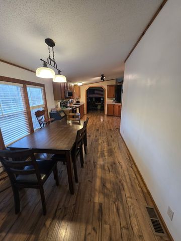 230 Lowery Cemetery Rd, Cumberland City, TN 37050