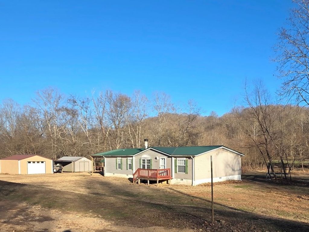 230 Lowery Cemetery Rd, Cumberland City, TN 37050