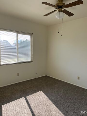 2113 Rose Marie Drive, Bakersfield, CA 93304