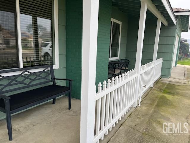 2113 Rose Marie Drive, Bakersfield, CA 93304