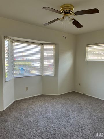 2113 Rose Marie Drive, Bakersfield, CA 93304