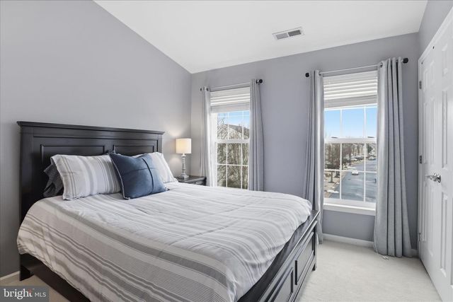 25524 CROSSFIELD DR, Chantilly, VA 20152