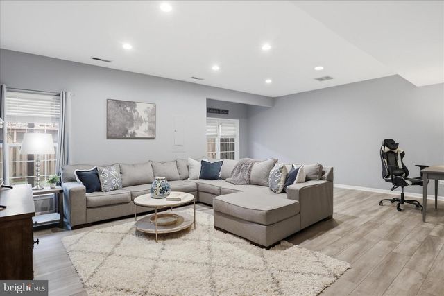 25524 CROSSFIELD DR, Chantilly, VA 20152