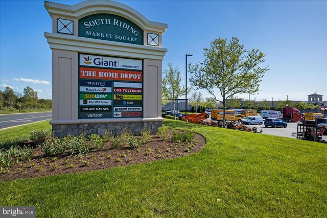 25524 CROSSFIELD DR, Chantilly, VA 20152