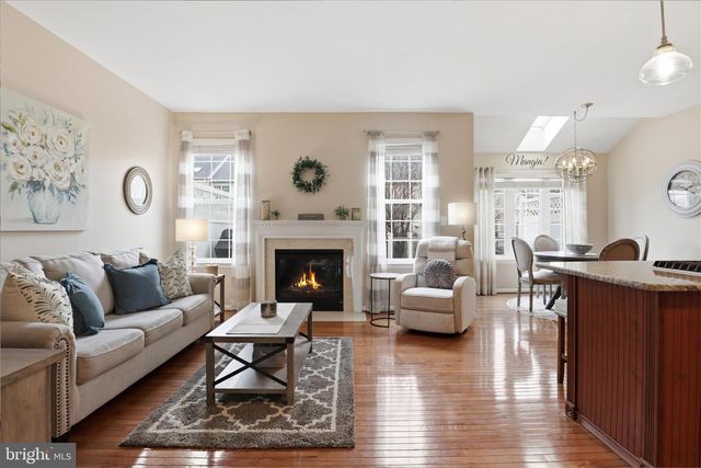 25524 CROSSFIELD DR, Chantilly, VA 20152