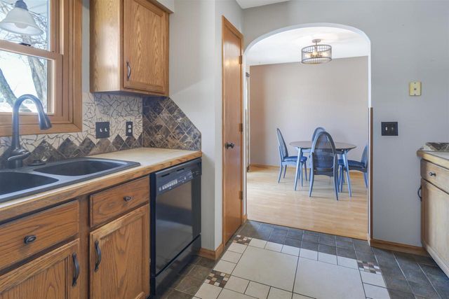 2111 Browning Drive, Janesville, WI 53546