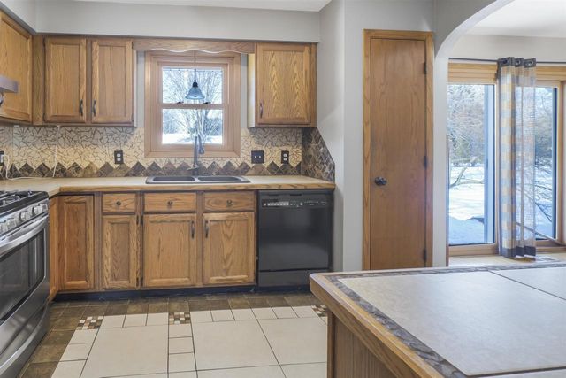 2111 Browning Drive, Janesville, WI 53546