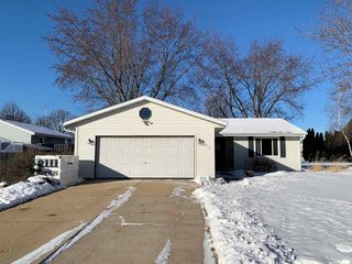 2111 Browning Drive, Janesville, WI 53546
