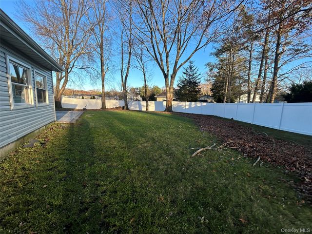 7 Heather Court, Centereach, NY 11720