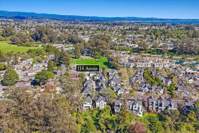 114 Annie Lane, Santa Cruz, CA 95062