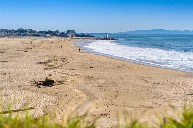 114 Annie Lane, Santa Cruz, CA 95062