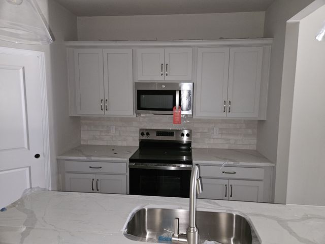 409 W Stonehaus XING, Antioch, TN 37013