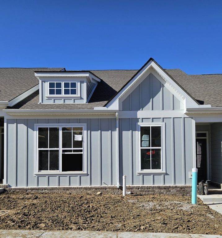 409 W Stonehaus XING, Antioch, TN 37013