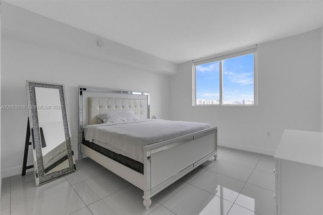 1861 S River Drive 1207, Miami, FL 33125