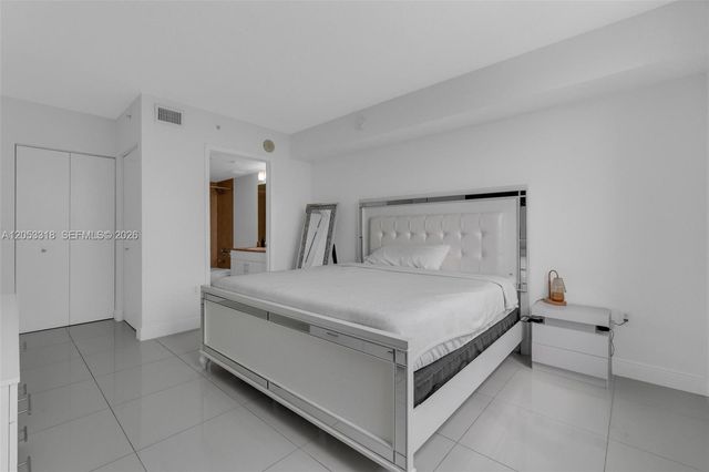 1861 S River Drive 1207, Miami, FL 33125