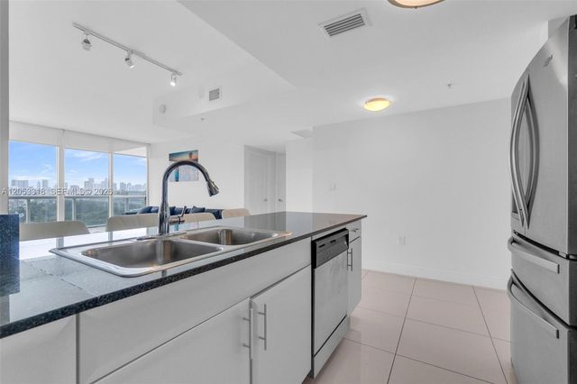 1861 S River Drive 1207, Miami, FL 33125