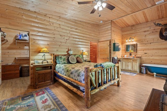 25431 N Lantern Hill Rd, Rathdrum, ID 83858