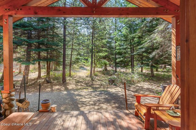 25431 N Lantern Hill Rd, Rathdrum, ID 83858