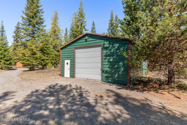 25431 N Lantern Hill Rd, Rathdrum, ID 83858