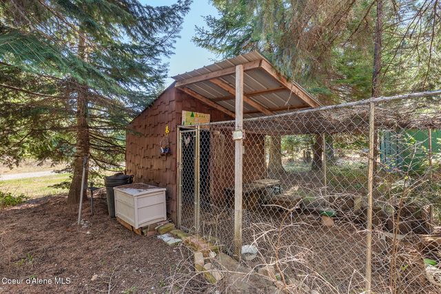 25431 N Lantern Hill Rd, Rathdrum, ID 83858