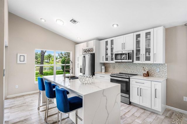 7635 Doubleton Drive, Delray Beach, FL 33446
