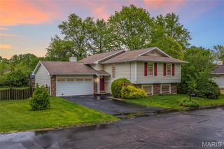 2022 Tramore Court, Chesterfield, MO 63017