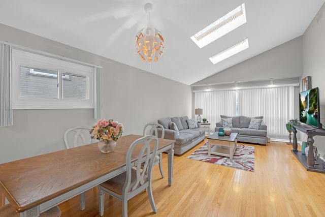 9349 Morgan Avenue, Evanston, IL 60203