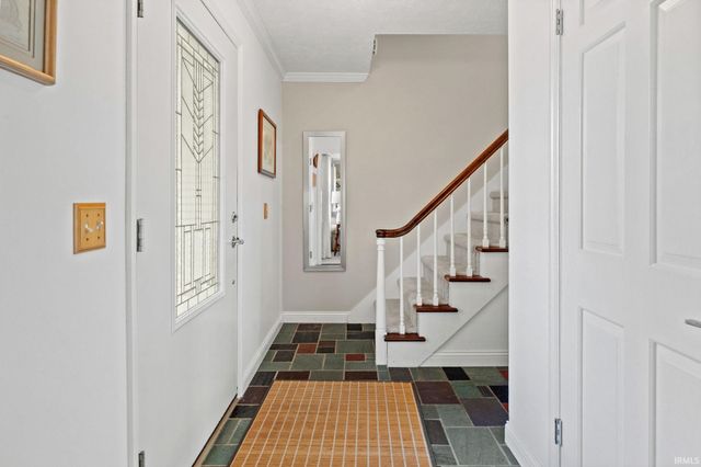 2033 Old Oak Drive, West Lafayette, IN 47906