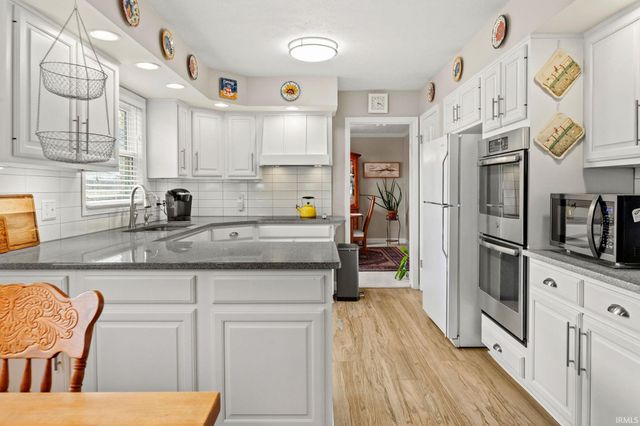 2033 Old Oak Drive, West Lafayette, IN 47906