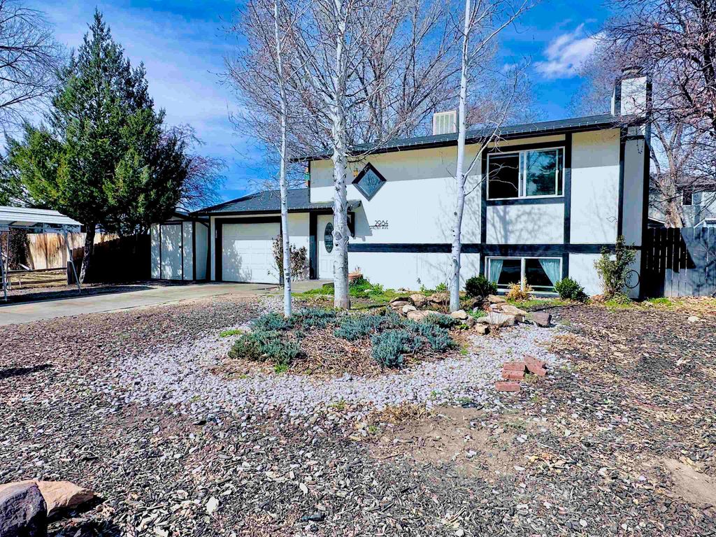 2984 Walnut Avenue, Grand Junction, CO 81504