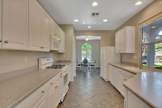 470 Pelican Bay Cir, Sacramento, CA 95835