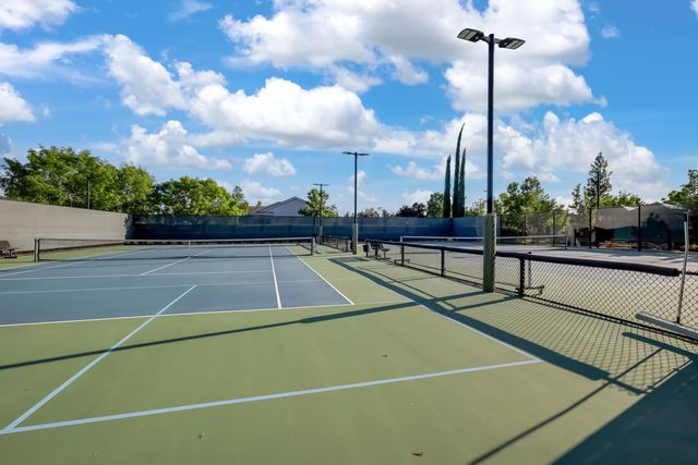 470 Pelican Bay Cir, Sacramento, CA 95835