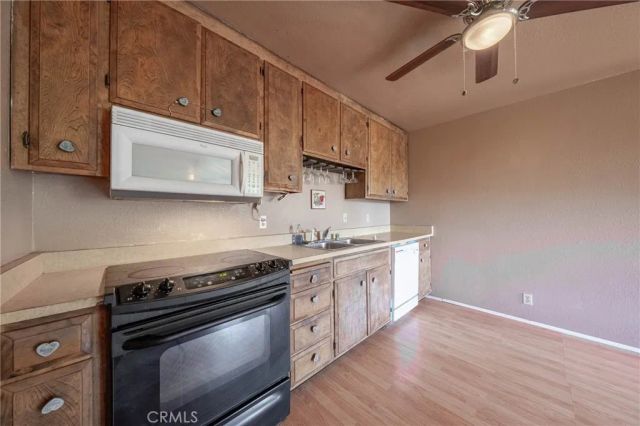 12410 Lakeview Drive, Clearlake Oaks, CA 95423